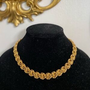 Vintage Yellow Gold Tone Flat Chain Link choker